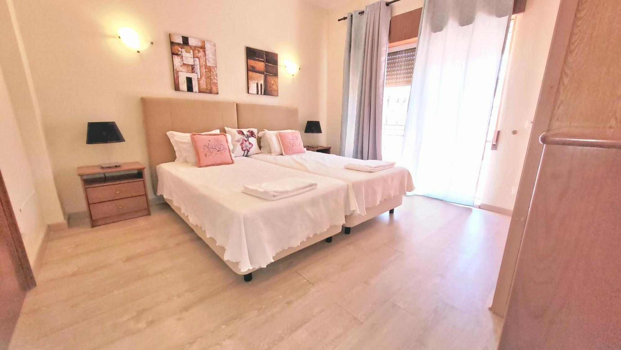 Walking Distance To The Centre - Snooker Table - Private Pool - 5 Bedrooms 奎特里拉 外观 照片