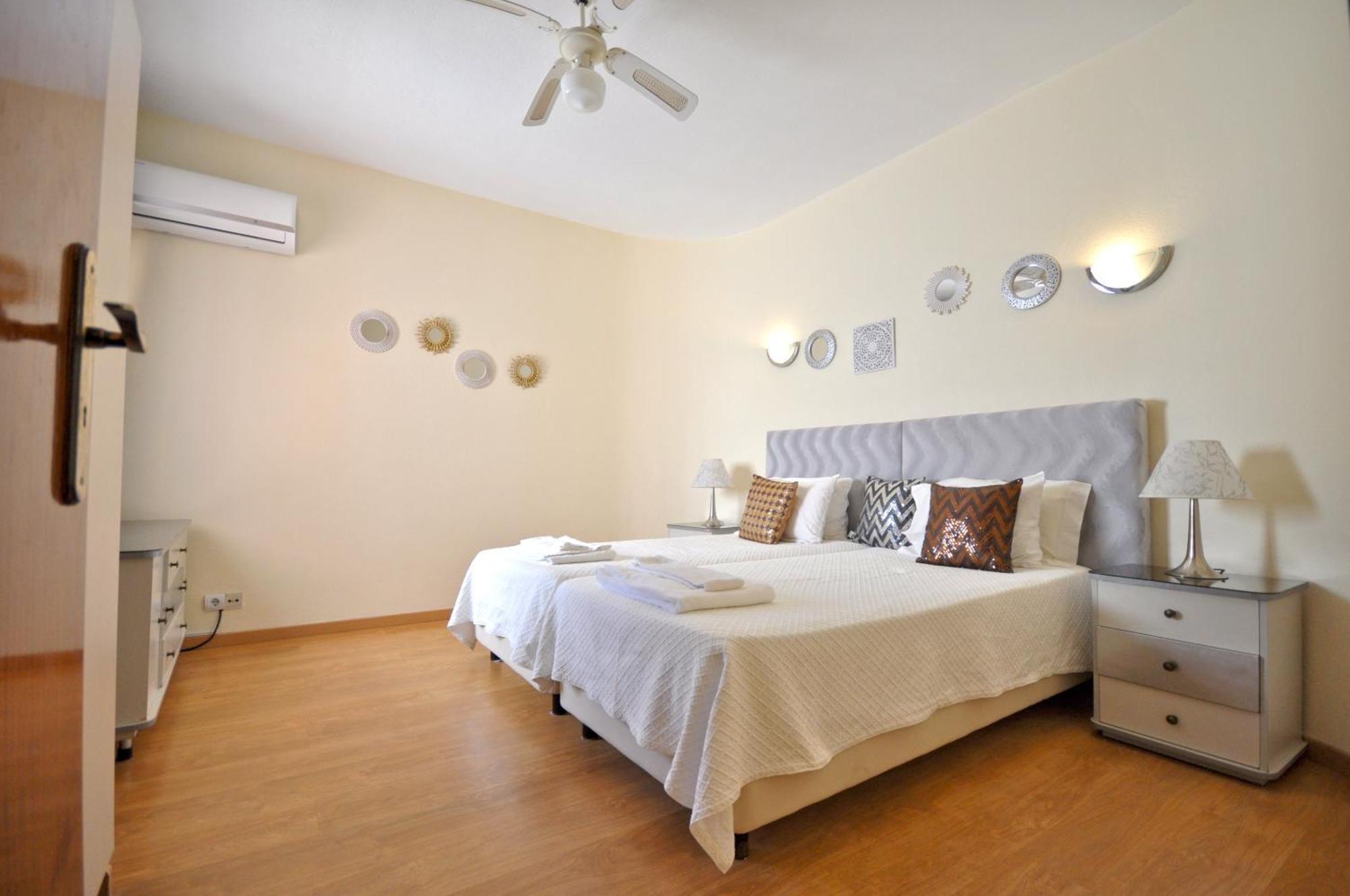 Walking Distance To The Centre - Snooker Table - Private Pool - 5 Bedrooms 奎特里拉 外观 照片